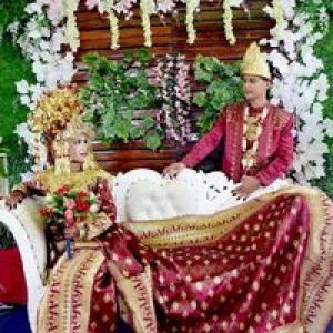 Nur Okta Rianti profile icon