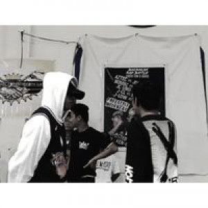 J Low Manuel profile icon