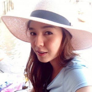 Momay Sivaporn profile icon