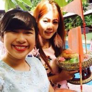 ฟลุ๊คฟิ๊ค'ค ผู้หญิงสีเทา profile icon