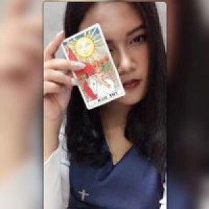 Phatcharapron Khamphong profile icon