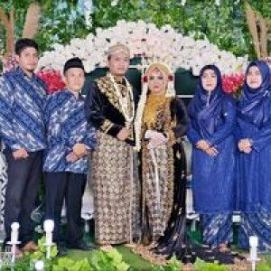 Nur Azizah profile icon