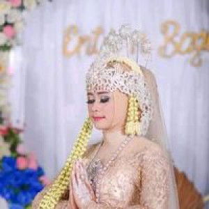 Entik Kresys Wijayanti profile icon