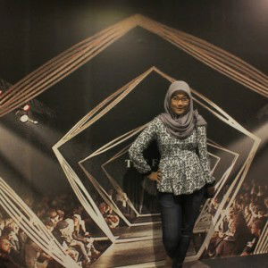 restiana putri profile icon