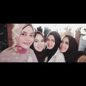 Putri Sari profile icon