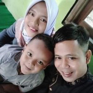 Isti Rahayu profile icon