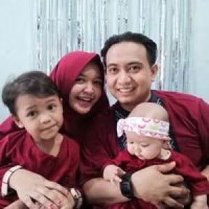 Dina Dewi Diazwati profile icon