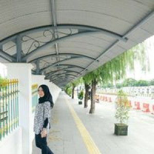 Dini Sekar profile icon