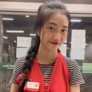 ยิ้มม จ๋า. profile icon