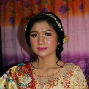 Hesti Nauli Thellauw profile icon