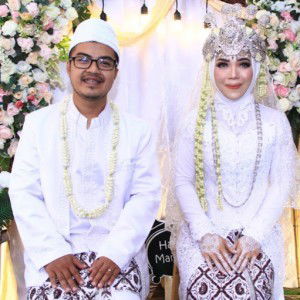 khoirunnisa idris profile icon