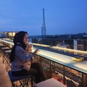 Annisa Indony profile icon