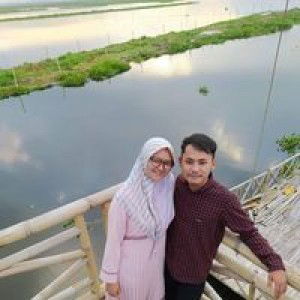 Titin Nuryani profile icon