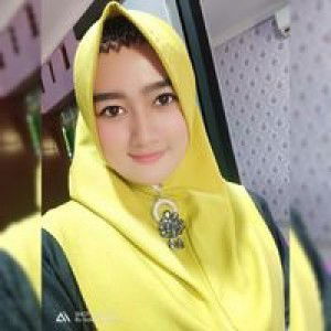 Indah Maharani F profile icon