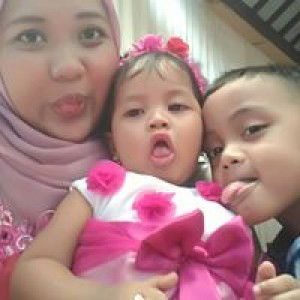 Suci Fitri Purwaningtyas profile icon