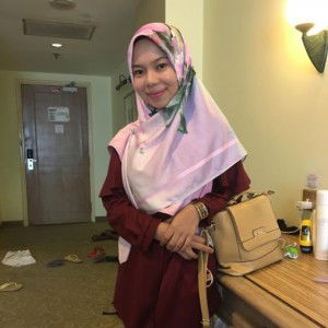 anna aleng profile icon