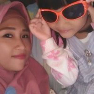 Indah Keyfath profile icon