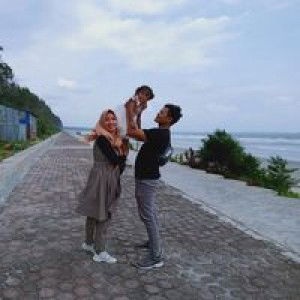 Nur Rohmah profile icon