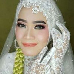 Rizka Tyas profile icon