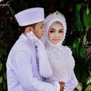 Tri Mulyani profile icon