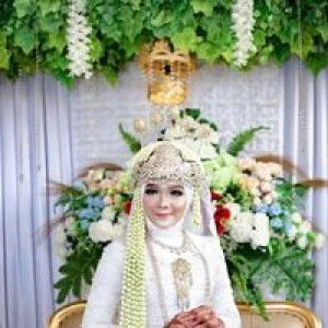 Indah Sela profile icon