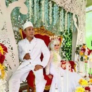 Lia Vinky profile icon