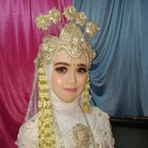 Neng Komilatusa'adah profile icon