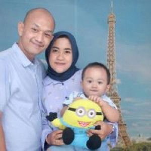 Intan Putriani profile icon