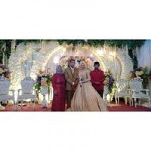 Dina Aprillia profile icon