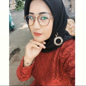 indri Ariani profile icon