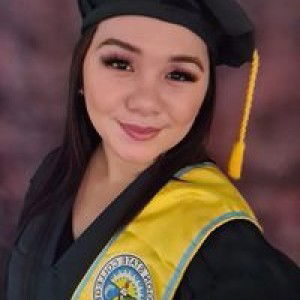 Divina Esllera profile icon