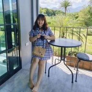 Eve Moo Snowgirl profile icon