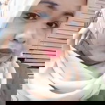 Dhine Putri Khamira profile icon