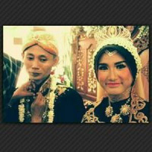 Dina Ratnasari profile icon