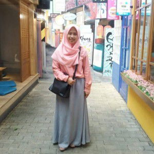 eneng ratna sari profile icon