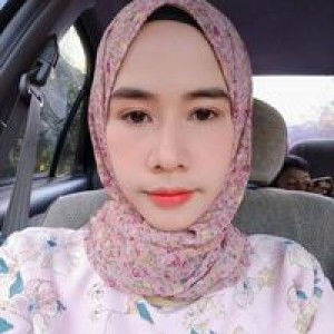 Nana Hakim profile icon