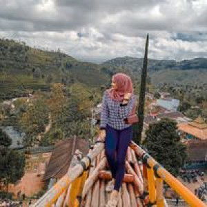 Putri rully andari profile icon