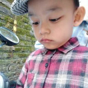 Devi Novita profile icon