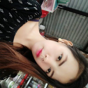TINAY YOWN profile icon