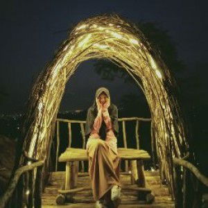 Santi Komala Dewi profile icon