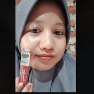 Silvi Susanti profile icon