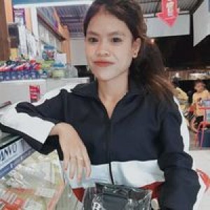 Ayu Anita profile icon