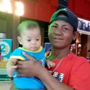 Ross Estrera profile icon