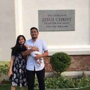 ZeNia Pia Batausa profile icon