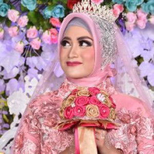 Ratna Feni profile icon