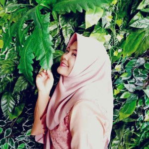 Iin Sriwahyuni profile icon