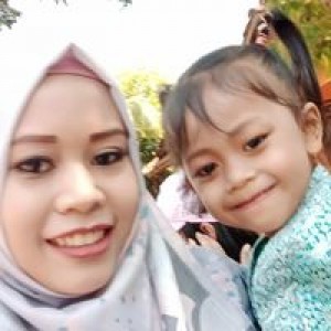 Titin Asyari profile icon