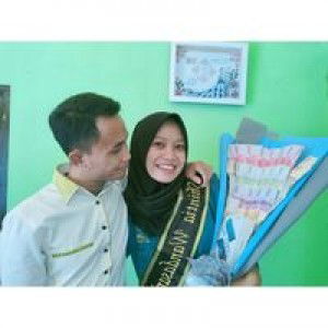 Shintia Wandasari profile icon