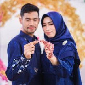 Ayu Lestari profile icon