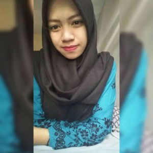 Titin Royan profile icon